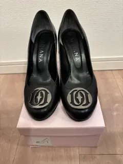 DIANAブラック パンプス 24㎝　ヒールの高さ8cm