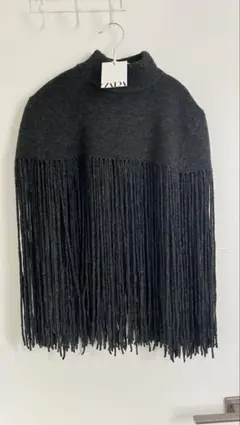 新品 ZARA フリンジ ニットポンチョ グレー
