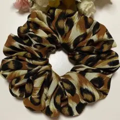 ハンドメイドシュシュ☆ヒョウ柄ブラウン