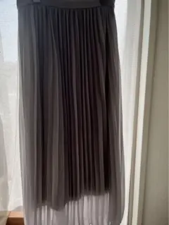 【新品未使用】GU プリーツミディスカート　【M】