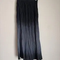 UNIQLO プリーツロングスカート