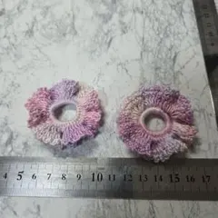 フリルデザインのシュシュ（ピンク・紫）