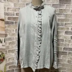 SM2 フリル付きライトグリーンシャツ