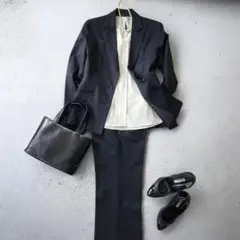 【美品】黒 ストライプ セットアップ スーツ レディース 11AR 背抜き