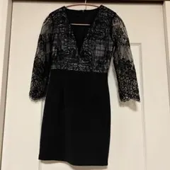 DAZZY ブラックレースVネックドレス　XSサイズ