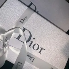 Diorギフトボックス