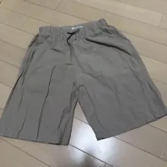 GUBAL WOR 半ズボン 140 ベージュ　薄手