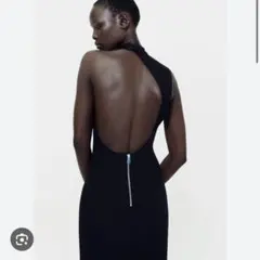 タグ付き【ザラ】ブラックバックオープンロングワンピース