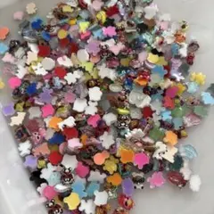 ヒスミニネイルパーツ４０個300円限定