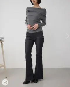 新品AZULオフショルダートップス