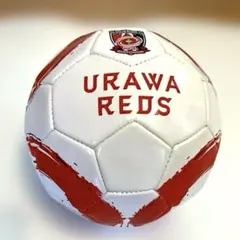 浦和レッズ　ロゴ入り ミニサッカーボール　直径約13cm