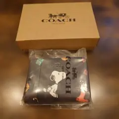 【新品未使用】COACH スヌーピー柄 二つ折り財布