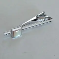 Item thumbnail for item 22fc32aa-fa43-4ec1-9bf0-ca00f6a853dd