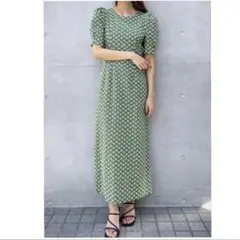 ココディール　ロングワンピース Iライン 総刺繍 パフスリーブ　グリーン