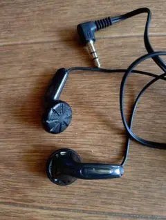 有線イヤホン