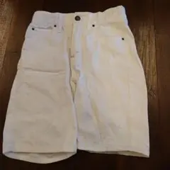 キッズハーフパンツ　１３０センチ