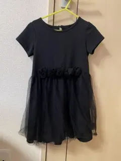 黒　フラワー装飾半袖ワンピース