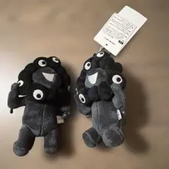 黒ミャクミャク　2体セット　立ち、座り　カラビナ