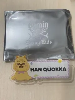 スキズ　ランダムネームバッジ　ハンクオッカ　ハンジソン　ネームバッチ　SKZOO