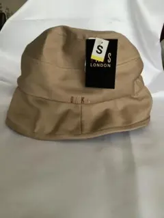 【タグ付き】DAKS ベージュ 帽子　55.5cm 未使用品