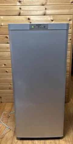 MITSUBISHI ELECTRIC MF-U12B-S 冷凍庫 三菱電機 冷凍庫 MF-U12B 気になる電気代をリアルに検証！｜ホイ