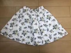 花柄スカート