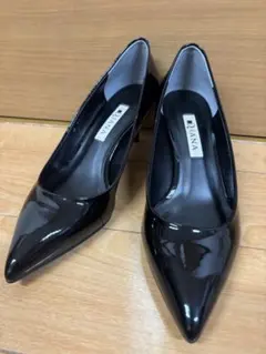 【新品級】DIANA パンプス ブラック エナメル 22.5cm