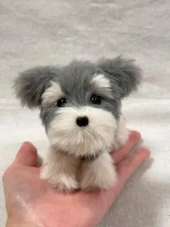 手のひらサイズのミニチュアシュナウザー　モール犬　一点もののサムネイル