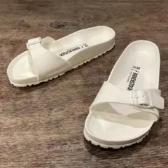 極美品！ビルケンシュトック EVAサンダル Madrid ホワイト 24.5cmのサムネイル