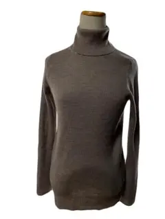 【お値下げ！UNIQLO】ベージュ　タートルネック リブ編みセーター