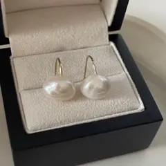 淡水大粒パールフックピアス　誕プレ　母の日　冠婚葬祭　ブライダル　前撮り