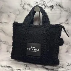 (美品)大人気、マークジェイコブス、トートバッグ、大容量、A-4可、モコモコ、黒