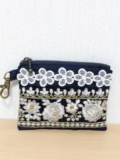 （お値下げ）インド刺繍リボン、レースリボンマルチミニポーチ