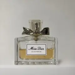 ミス ディオール オードゥ パルファン 50ml ナチュラル スプレイ 香水のサムネイル