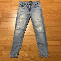 UNIQLO スキニーデニム ライトブルー ダメージ加工　28サイズ