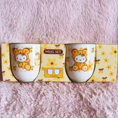 希少レア　ハローキティ　マグカップセット　ハチベア　サンリオ　2004