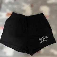 GAP ロゴショートパンツ