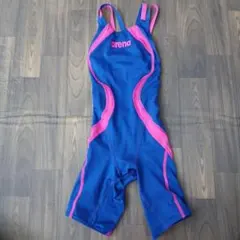 【くんちゃん様専用】ARENA　競泳水着　130