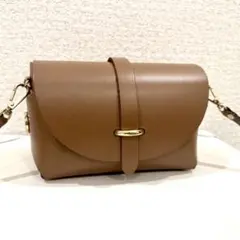 YECCA VECCA レザーショルダーバッグ