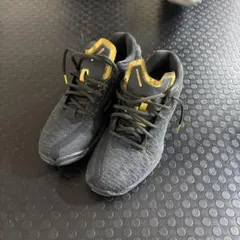 Mizuno 軽量スニーカー グレー/イエロー