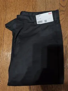 UNIQLO スリムチノ メンズ ブラック ウエスト73cm 股下70cmのサムネイル