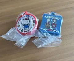 ハローキティとザ・ボードビルデュオのクッキー缶ガチャ