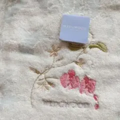 WEDGWOOD 花柄刺繍 タオルハンカチ 約30cm
