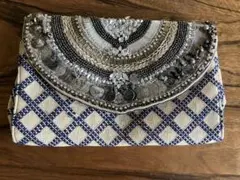 ビーズ装飾 クラッチバッグ ベージュ×ネイビー