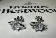 Vivienne Westwoodピアスのサムネイル