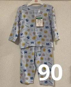 アンパンマン　パジャマ　新品未使用　90 長袖