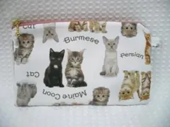 可愛い猫　フラットポーチ　通帳マルチポーチ①　ハンドメイド