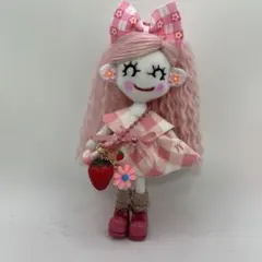 みえりん♥さん専用❤️いちご柄❤️ドールチャーム❤️ハンドメイド❤️カントリードール みえりん♥さん専用❤️いちご柄❤️ドールチャーム❤️ハンドメイド