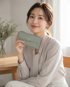 新品未使用タグ付　 ELLE　L字ファスナー長財布 ¥16,500で購入のサムネイル