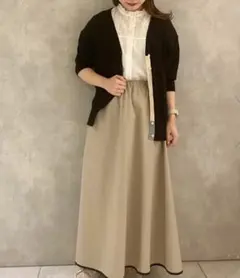 【美品】POU DOU DOU　強撚コットン半袖Vネックカーディガン　ブラックのサムネイル